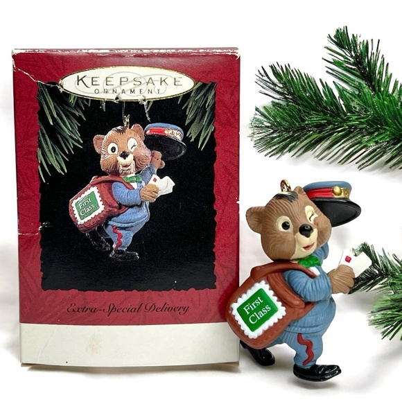 VTG Hallmark Keepsake Christmas Ornament Xtra-Special Delivery Mailman Bear ‘94 - Picture 1 of 8